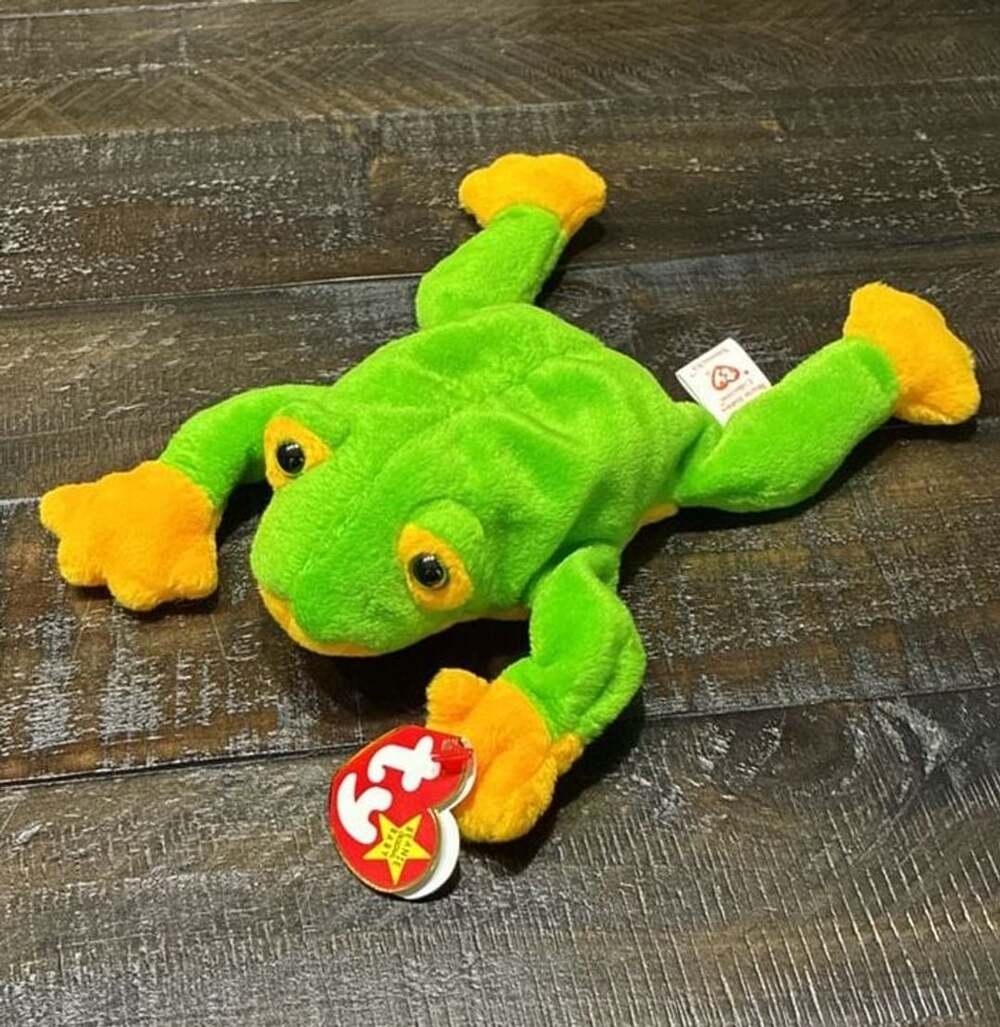 Ty Beanie Baby Smoochy The Frog Green Plush Stuffed Animal Vintage 1997